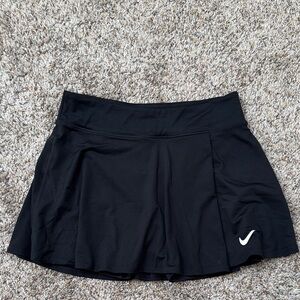 NWOT Nike dri fit skort
